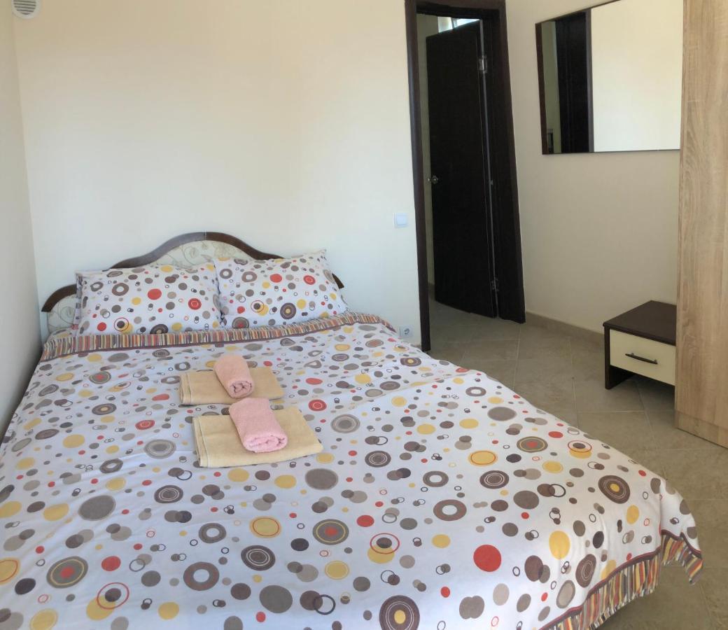 Rafailovici Holiday Apartments Exterior foto