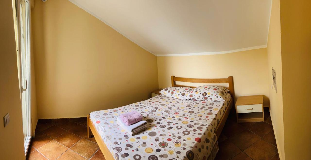 Rafailovici Holiday Apartments Exterior foto
